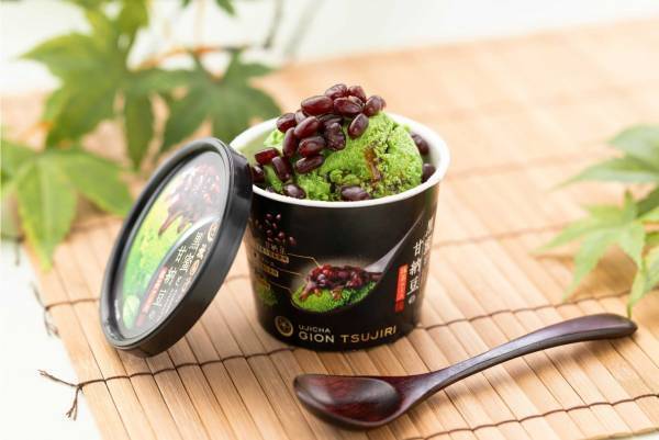 祇園辻利の新作「黒蜜と甘納豆の抹茶アイス」ほろ苦抹茶と黒蜜＆甘納豆が溶け合う“和スイーツ”