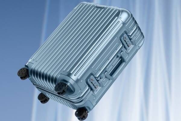 リモワ“北極海”着想ブルーの新色スーツケース「アークティック」軽量×撥水バックパックも
