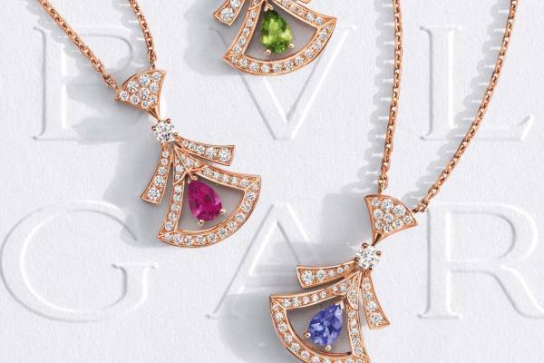 ブルガリ「ディーヴァ ドリーム」新作ネックレス、オープンワークの扇形×鮮やかタンザナイト