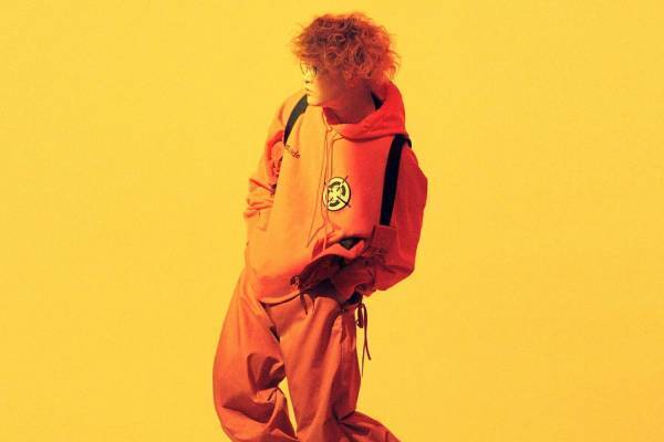 Vaundyが自身最大規模のアリーナライブツアーを開催、東京・名古屋・大阪・福岡など6都市で12公演