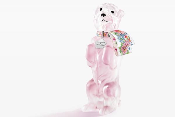 ディオール“花々香る”人気フレグランス「ミス ディオール」ムッシュの愛犬・ボビーを象った限定品
