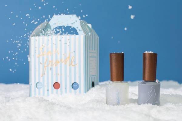 リーカ23年夏ネイル、“まるで魔法のかき氷！”グリッター輝くひんやりクリア＆ソルベ風アイスブルー