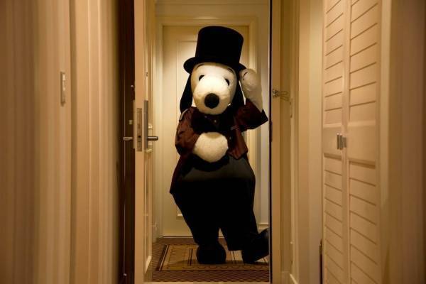 帝国ホテル 大阪“スヌーピーの誕生日”を祝う宿泊プラン、“ドアマン・スヌーピー”と会えるバイキングも