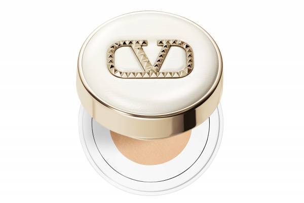 ヴァレンティノ ビューティ23年秋コスメ、“グロウな艶＆ハイカバー”叶える新クリームファンデ