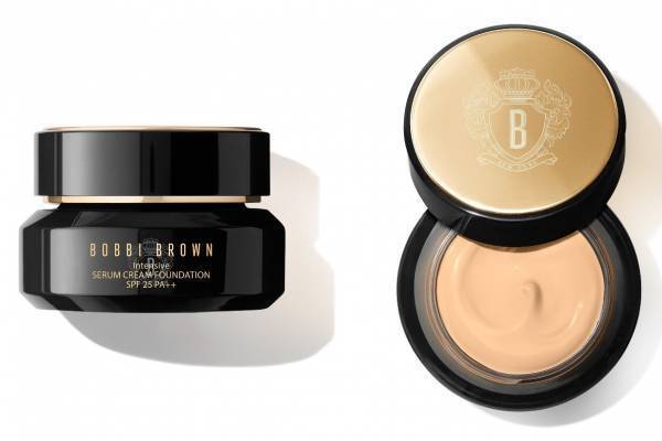 ボビイ ブラウン23年秋コスメ、人気No.1ファンデから初の“シカ成分配合”クリーム ファンデ