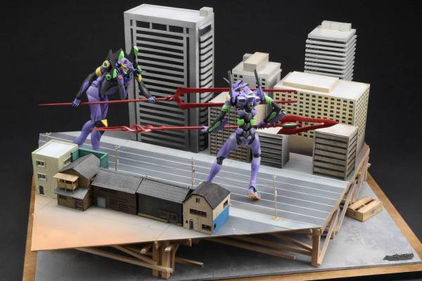 ミニチュアミュージアム「スモールワールズ」のエヴァイベント、ジオラマ展示やなりきりフィギュア製作