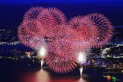 「2023びわ湖大花火大会」約10,000発で彩る滋賀・琵琶湖の夏の風物詩、桟敷席やペアシートも