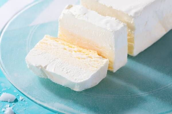 「生クリーム専門店ミルク」凍らせて美味しい“濃厚”生クリームアイスケーキ、解凍すればふるしゅわ食感に