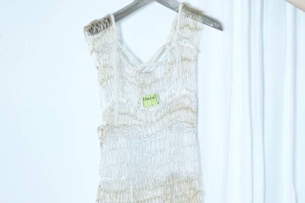 マラミュートから改名の「オダカ」シティショップ別注ニット、手編みのビスチェやニットベスト