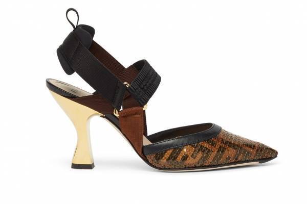 フェンディ23年秋冬レディースシューズ、“伸縮性ストラップ付き”「FF」ロゴモチーフのハイヒールパンプス