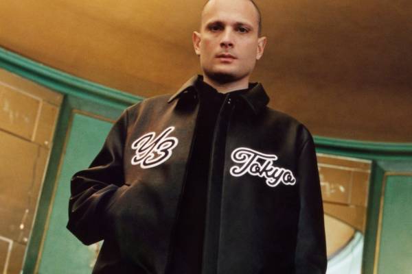 Y-3新作、“カレッジロゴ”を配したジャケット＆上質素材で再構築したスニーカー「センテニアル」