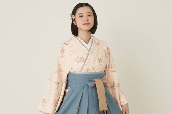 きものやまと2023年新作袴、八重桜やたんぽぽなど“春の花”咲く着物＆バイカラー袴