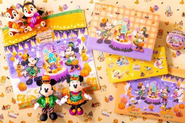 東京ディズニーランド＆シー「ハロウィーン」グッズ・メニュー、ミッキーマウスのぬいぐるみバッジなど