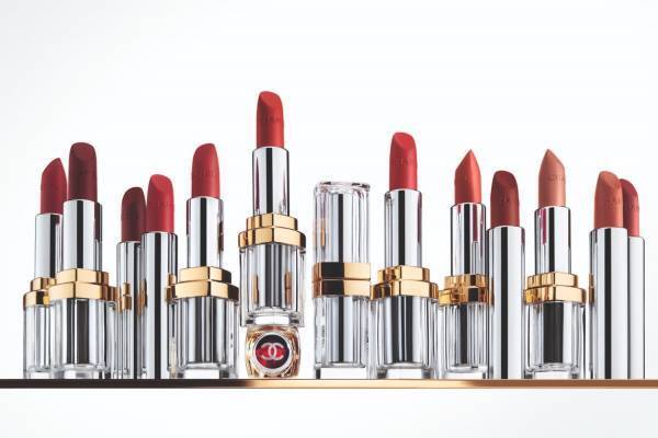 シャネル“至高のリップスティック”「トランテアン ル ルージュ」誕生、メゾンの歴史を物語る全12色