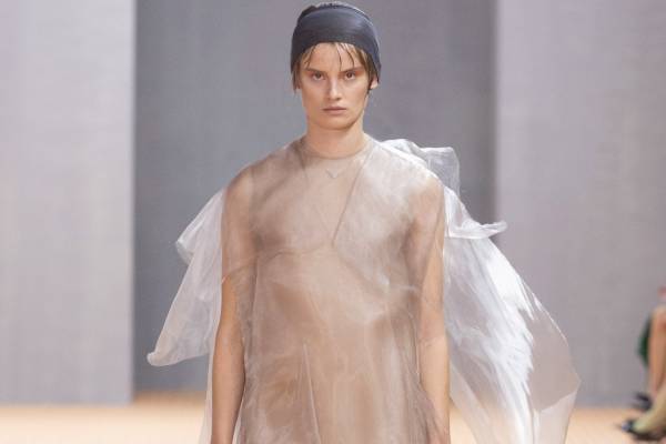 プラダ 2024年春夏コレクション - クラフトマンシップを称えて