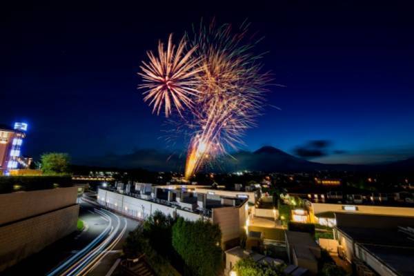 「プレミアム・アウトレット バーゲン」全国10施設で、御殿場や神戸三田では最大80％オフのセールに