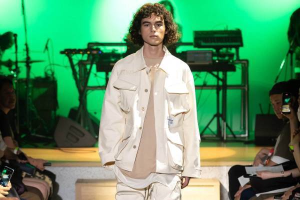 ネイプ 2024年春夏コレクション - 破れない慈愛の旗