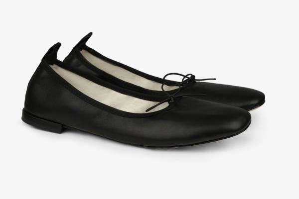 レペット“バレエのレッスン”着想の新作シューズ、ブラックのバレエシューズやふんわりレオパードパンプス