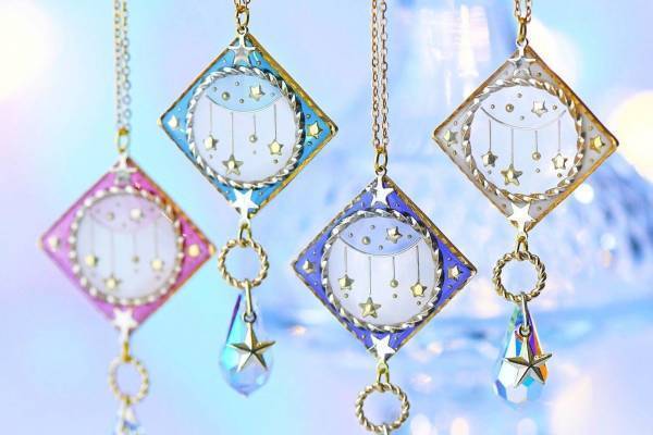 「宙フェス夜市の夏祭り」大阪・梅田ロフトに星＆宇宙モチーフのアクセサリーや雑貨が集結、イラスト展示も