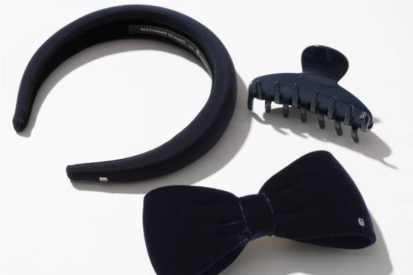 アレクサンドル ドゥ パリのユナイテッドアローズ限定ヘアアクセサリー、マットな幅広カチューシャなど