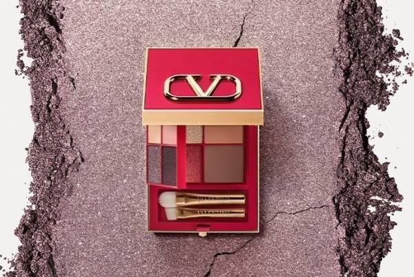 ヴァレンティノ ビューティ23年秋コスメ、8色アイパレ「カラー フリップ」にパリ着想の輝く新色