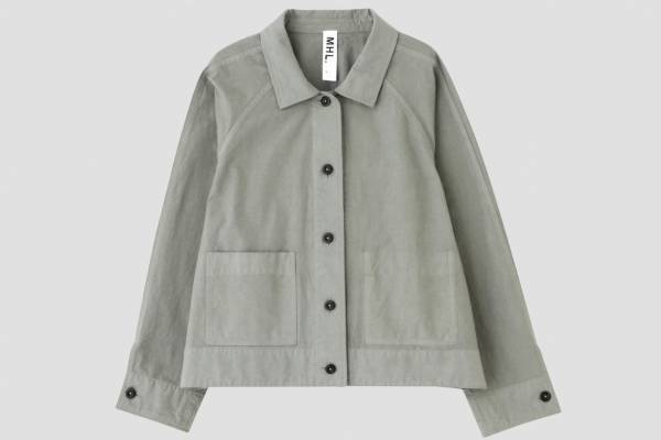 MHL.の新作ウエア、“素材の表情を楽しむ”ヴィンテージ風ジャケットや抜け感シャツ