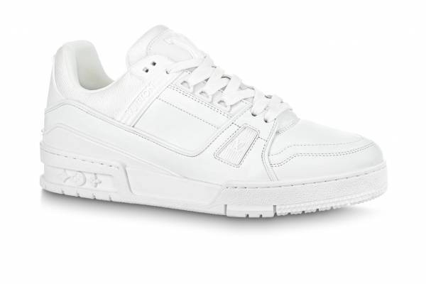 ルイ・ヴィトン定番メンズスニーカー「LV トレイナー・ライン スニーカー」に、初のウィメンズモデル