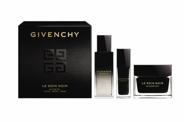 ジバンシイ23年クリスマスコフレ第3弾、最高級スキンケア“現品3種入り”キットでふっくら肌へ