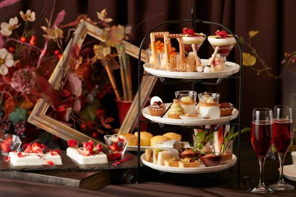 川越プリンスホテルの“芸術”アフタヌーンティー、アレンジ可能なデコレートケーキや絵具パフェなど