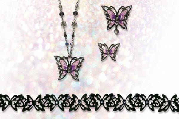 アナ スイ“蝶”モチーフの新作アクセサリー、パープルグラデ×カットガラスのネックレスやリング