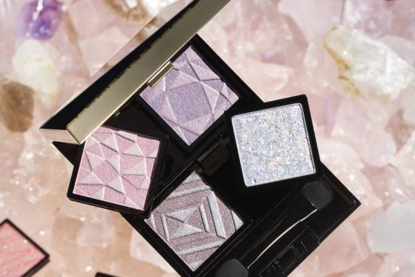 マキアージュ「ドラマティック アイカラー」に、“まるで天然石”煌めくパステルトーンの23年冬限定色