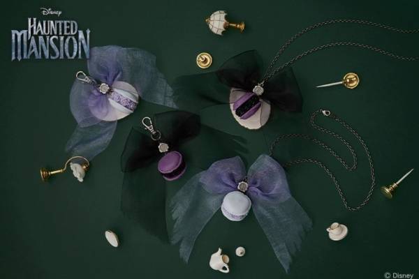 Q-pot.ディズニー映画『ホーンテッドマンション』着想アクセサリー、マカロン×特大シフォンリボン