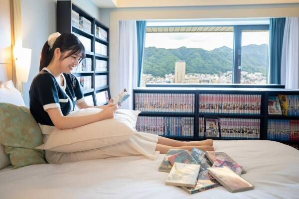 ホテルオークラ神戸“3,000冊の漫画本”に囲まれる「マンガルーム」名作から話題作まで読み放題