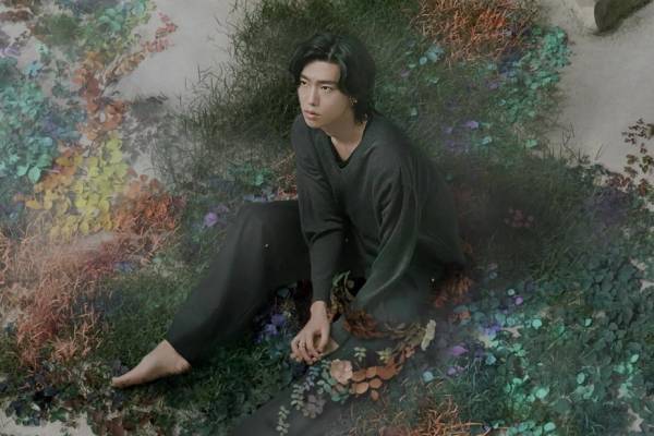 idomの新作EP「Who?」配信リリース「Knock Knock」など全4曲を収録