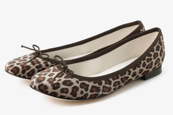レペット“レオパード柄”のバレエシューズ、ラウンドトゥorポインテッドトゥの2型