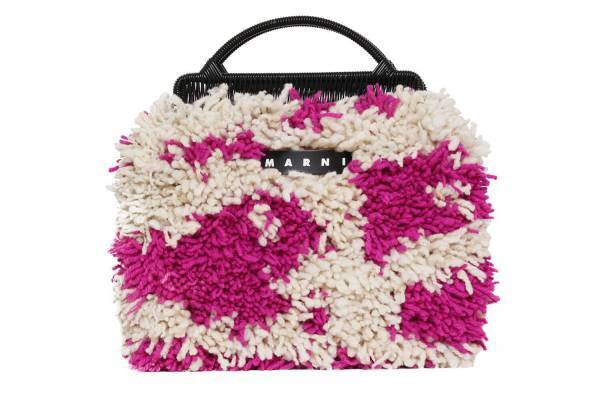 「マルニ マーケット」初の日本橋三越本店で、新色ストライプバッグ＆“浮世絵”着想の限定トート