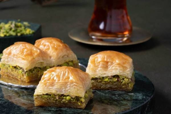 「トルコフェア 2023」チャイやバクラヴァなどトルコグルメ＆伝統雑貨が阪急うめだ本店に