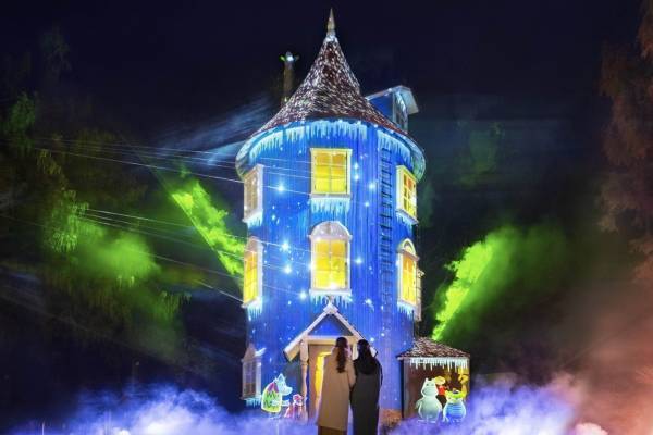 ムーミンバレーパーク『ムーミン谷の冬』を映し出すプロジェクションマッピング、幻想的なオーロラなど