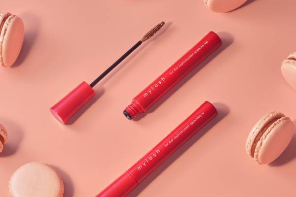 オペラ23年冬コスメ、“まつげが自然に際立つ”人気マスカラに「アプリコットブラウン」の限定色