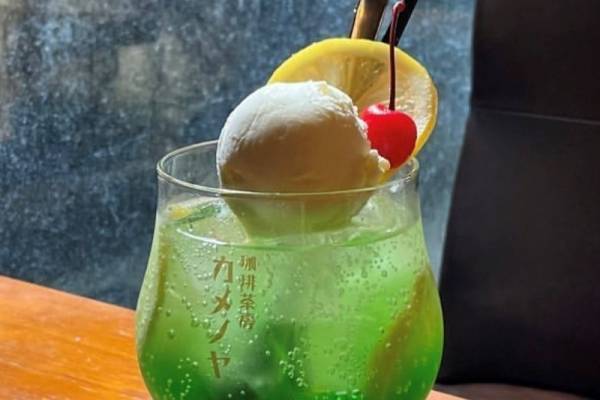 池袋東武「昭和レトロな世界展」人気純喫茶のナポリタンなどグルメ、昭和アイドルのレコードなど雑貨も