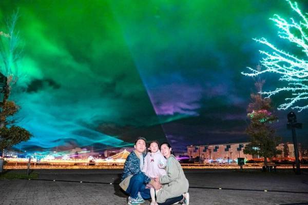 大井競馬場の冬季イルミネーション「東京メガイルミ」噴水ショーや幻想的なオーロラ演出、光のトンネルも