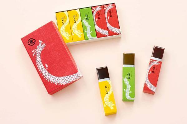 とらや2024年の干支「辰」限定和菓子、  “天翔ける龍”の羊羹＆歌会始のお題にちなんだ生菓子も