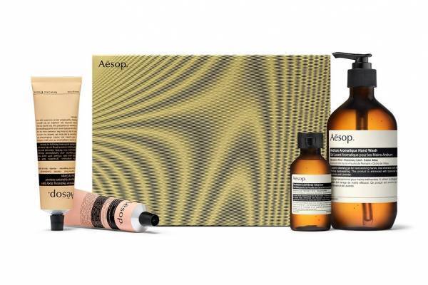 イソップ23年クリスマスコフレ“共鳴する音楽”着想の限定ギフトセット、銘品ハンドウォッシュ現品など