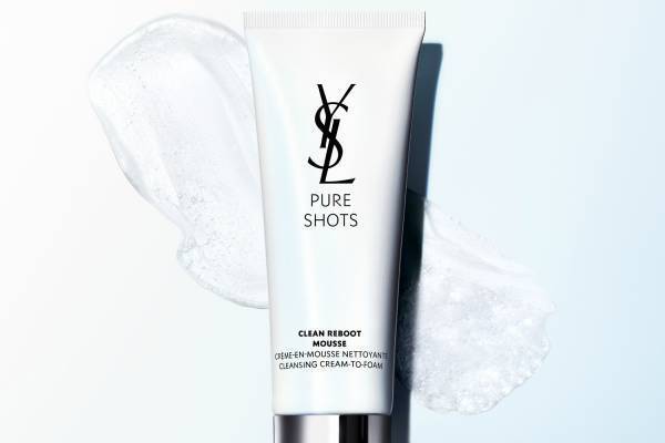 イヴ・サンローラン23年冬コスメ、“毛穴すっきり＆透明感・うるおいUP”叶える新作アミノ酸洗顔