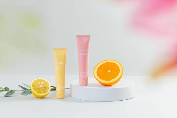 エトヴォス23年冬ハンドケア「アロマハンドクリーム」“ローズorシトラス香る”高保湿クリーム