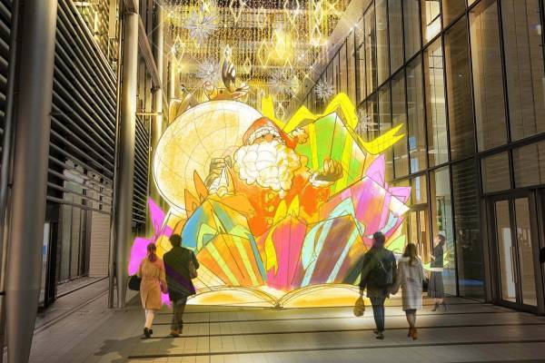 東京ミッドタウン八重洲のライトアップイベント、クリスマス仕様「ねぶたさんた」や煌びやかなランタン