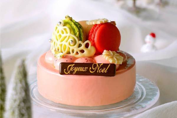 東武百貨店 池袋本店23年クリスマスケーキ、ピスタチオクリーム×いちごムースのタルトやマカロンケーキ