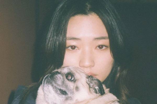 にしなの新曲「シュガースポット」がアニメ『ドッグシグナル』のエンディングテーマに