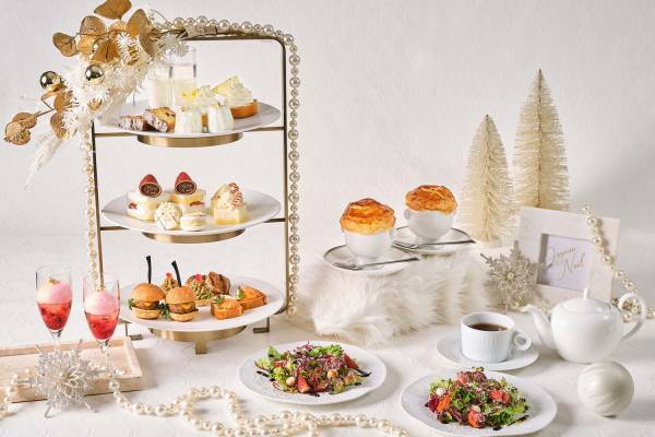 ザ ストリングス 表参道“雪景色×パール”着想のクリスマスアフタヌーンティー、真っ白なカヌレなど