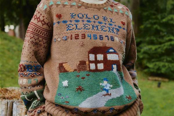 ポロ ラルフ ローレン×エレメント スケートボード、“校舎”モチーフの手編みセーターなど